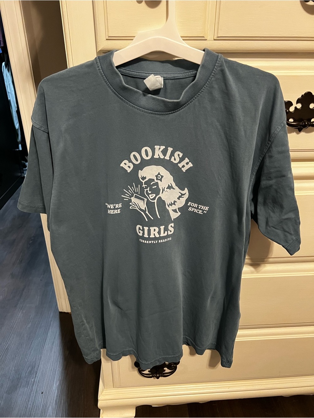 Bookish Girls Graphic Tee